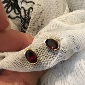 Vintage 14Kt Yellow Gold (7mm x 5mm) 2 Carat Oval Bezel Set Garnet Stud Earrings